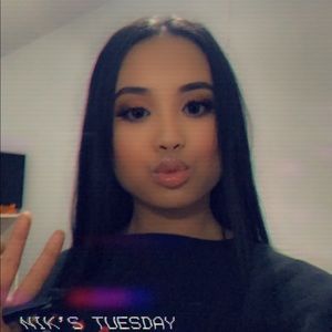 Meet your Posher, Nikki